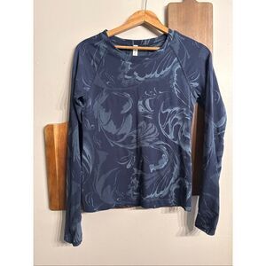 Athleta Navy Blue Swirl Pattern Long Sleeve Momentum Seamless Top Size Small